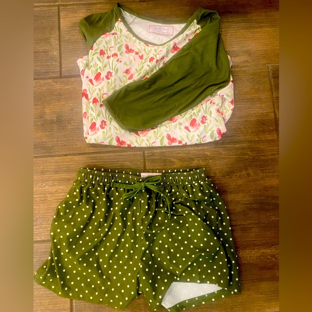 Sweet Honey size small Pjs